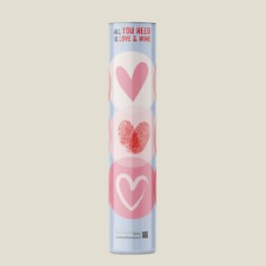מארז גליל קרטון קשיח ליום האהבה All You Need Is Love & Wine